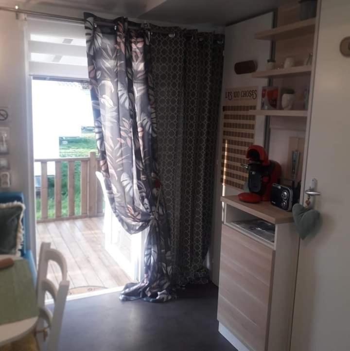 Anne Marie Vous Accueilles Dans Son Logement Familiale Pour 6 Personnes 3 Chambres Confortable Proche D Europa Park A Boofzheim Dans Camping 3 Etoiles Bagian luar foto