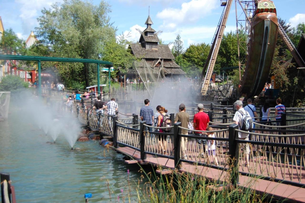 Anne Marie Vous Accueilles Dans Son Logement Familiale Pour 6 Personnes 3 Chambres Confortable Proche D Europa Park A Boofzheim Dans Camping 3 Etoiles Bagian luar foto